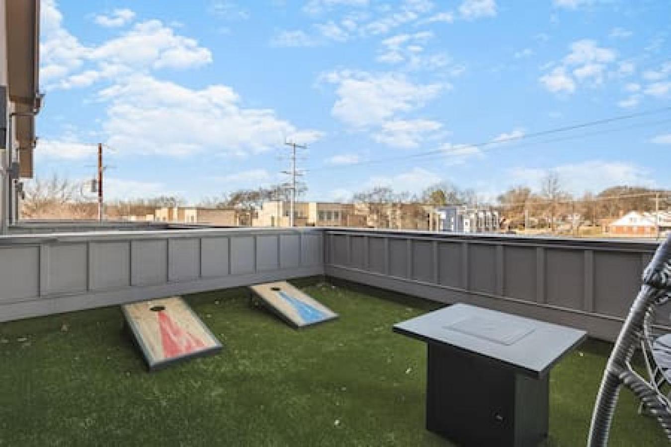 Spacious Home With Large Patio Rooftop Deck And Garage 纳什维尔 外观 照片