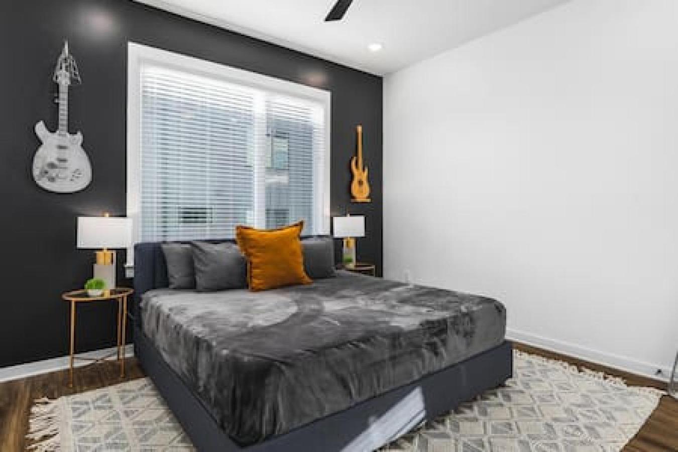 Spacious Home With Large Patio Rooftop Deck And Garage 纳什维尔 外观 照片